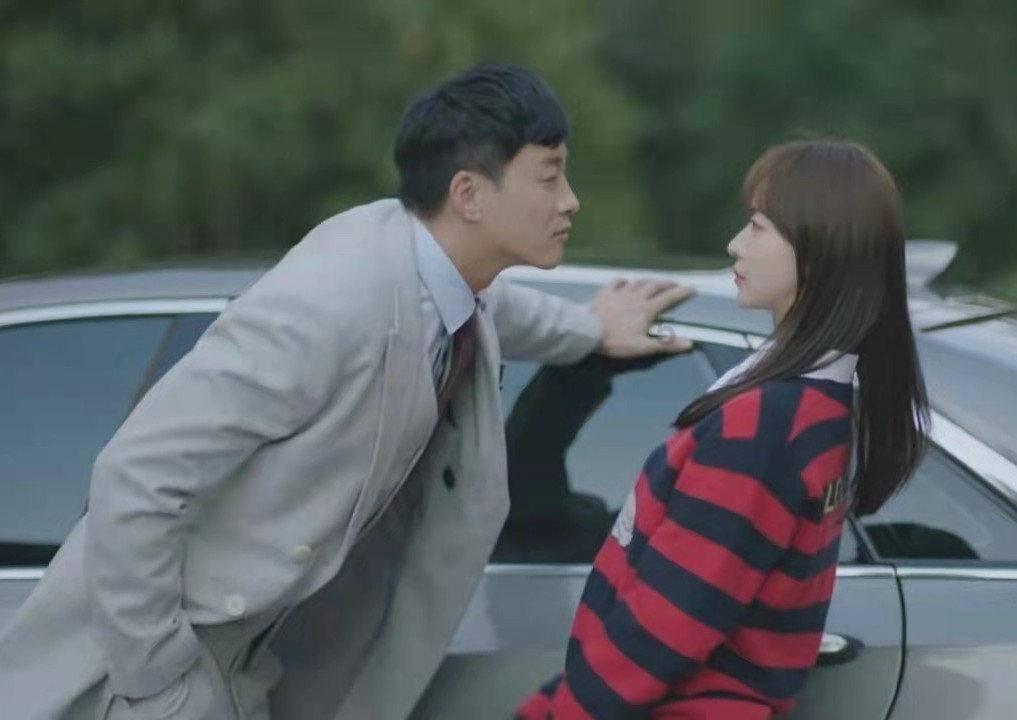 一个1米63的男人嫌弃一个1米45的女人矮，应该不过分吧？游戏画面